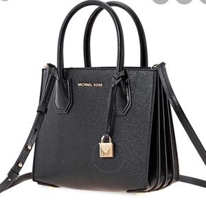 Michael Kors Mercer Accordian Crossbody! BNWT!